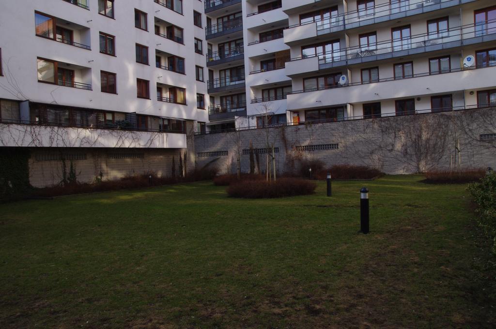 Bobrovia Apartment وارسو المظهر الخارجي الصورة